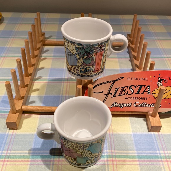 Pair of Betty Crocker Fiestaware Dancing lady mugs - Picture 3 of 7